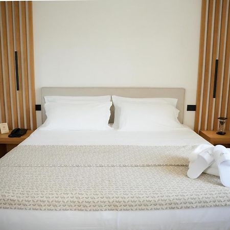 Plana Hotel Caserta Buitenkant foto