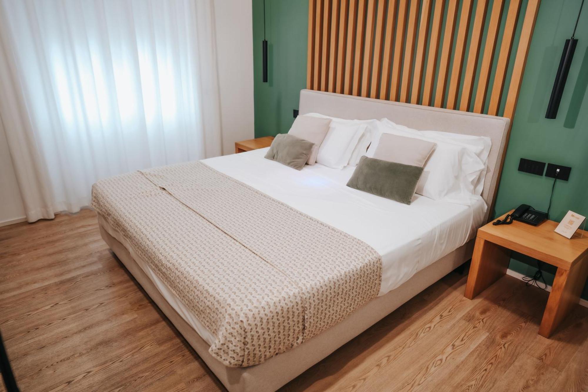 Plana Hotel Caserta Buitenkant foto