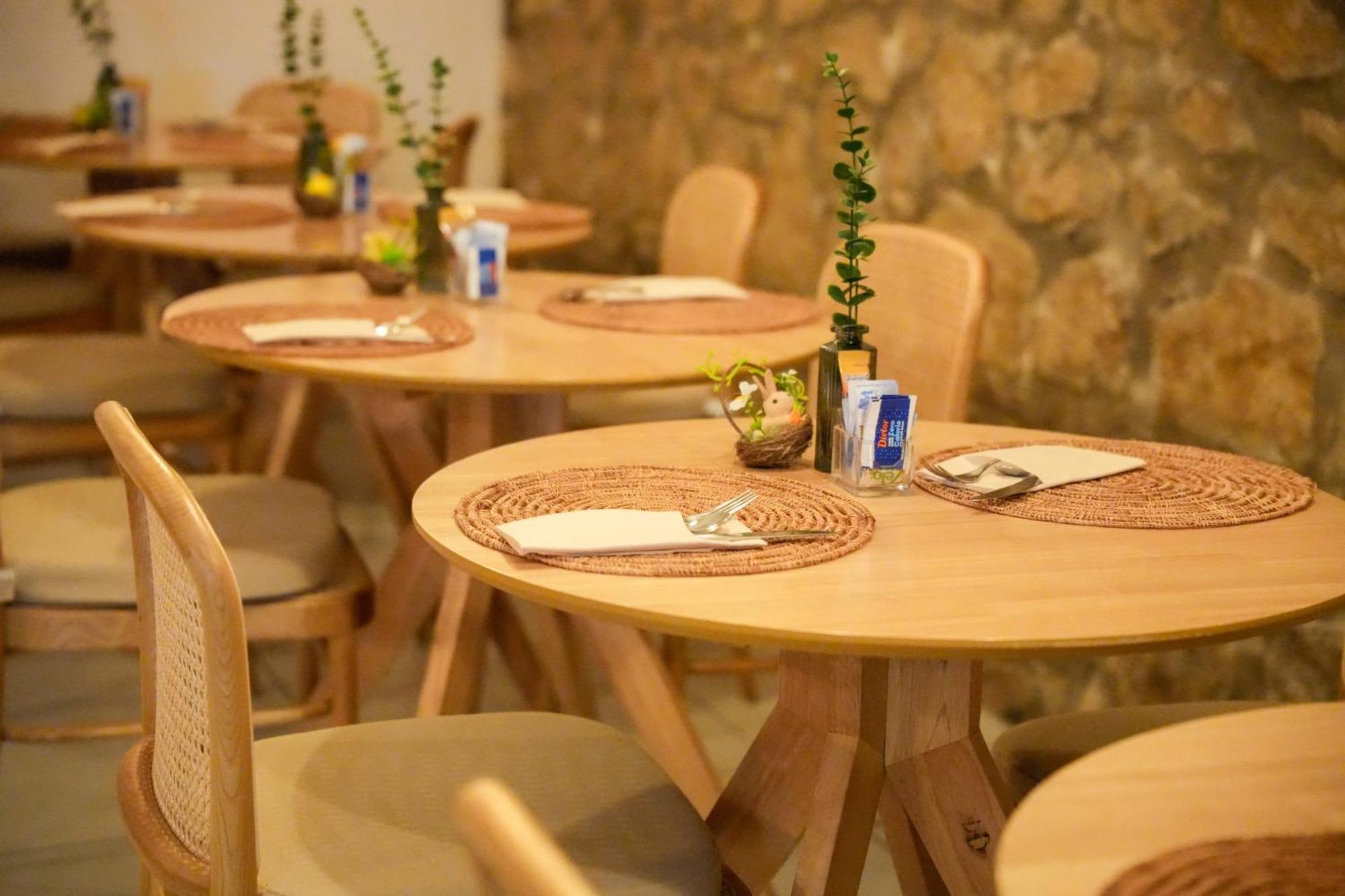 Plana Hotel Caserta Buitenkant foto