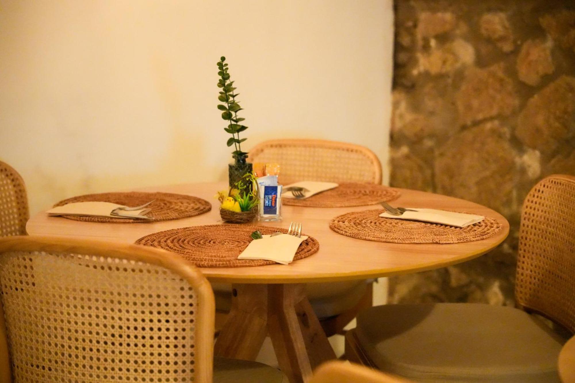 Plana Hotel Caserta Buitenkant foto