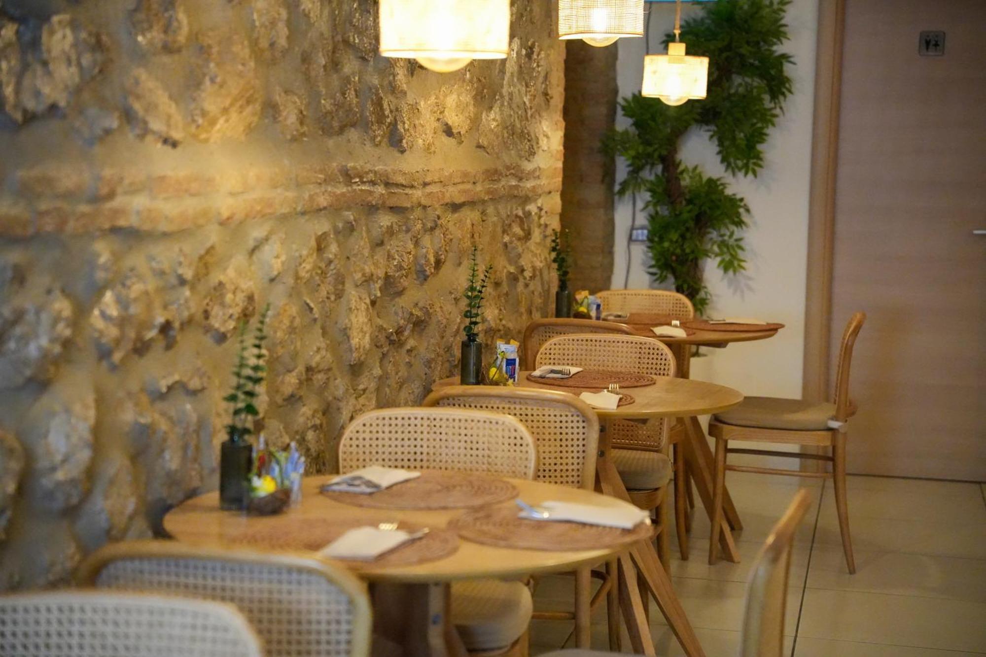 Plana Hotel Caserta Buitenkant foto