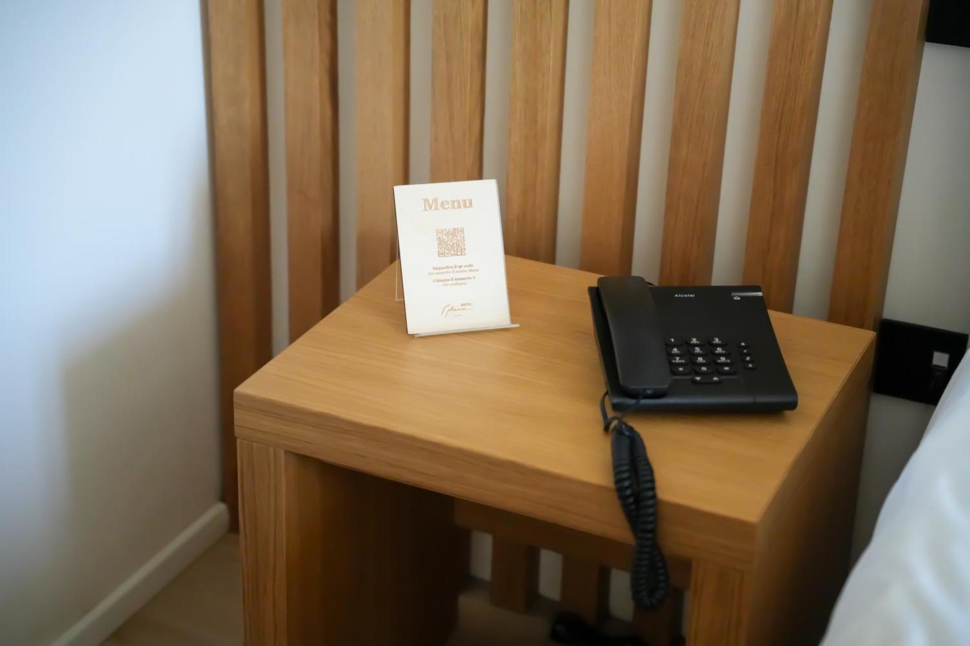 Plana Hotel Caserta Buitenkant foto