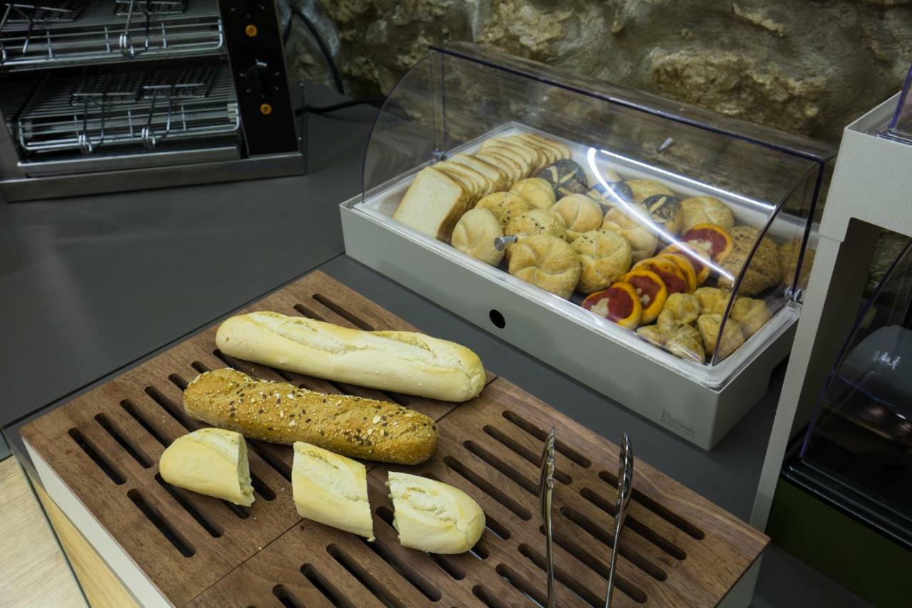 Plana Hotel Caserta Buitenkant foto