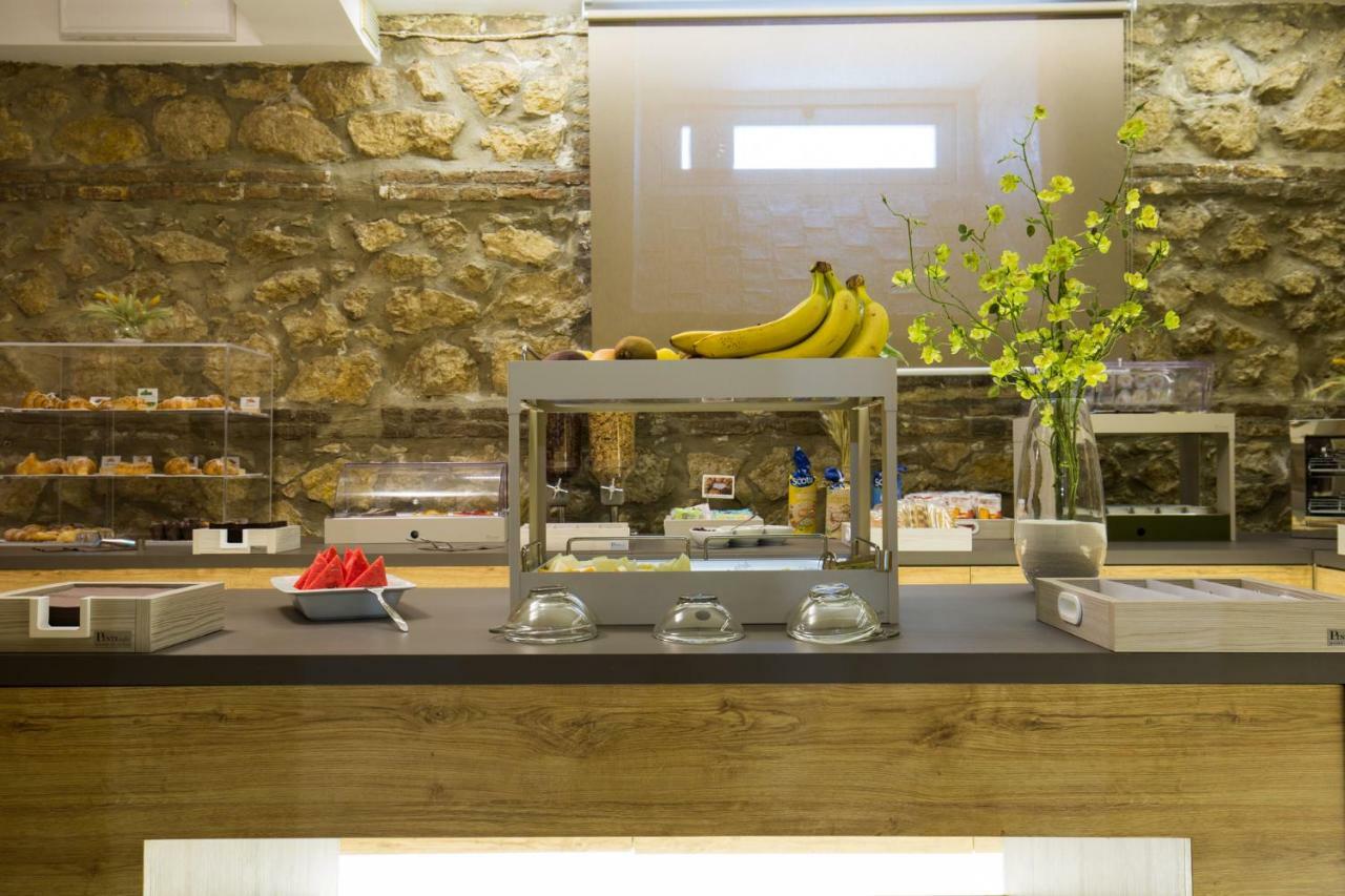 Plana Hotel Caserta Buitenkant foto